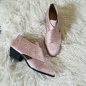 Vera volatile shoes👠